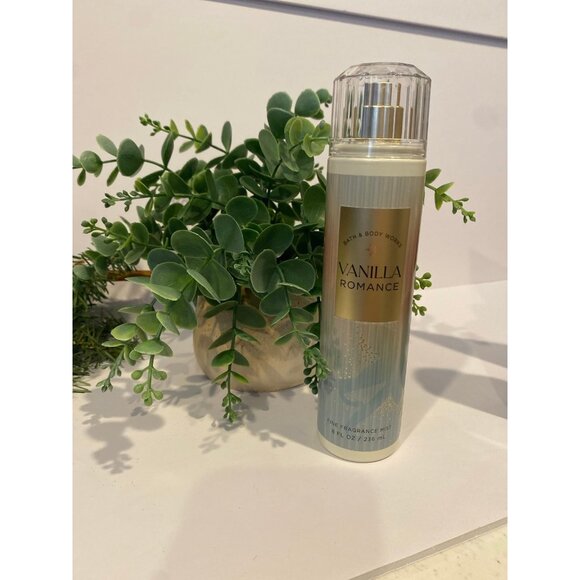 Bath &  Body Works “Vanilla Romance” NEW 4-Pc Body Care Set - Picture 2 of 12